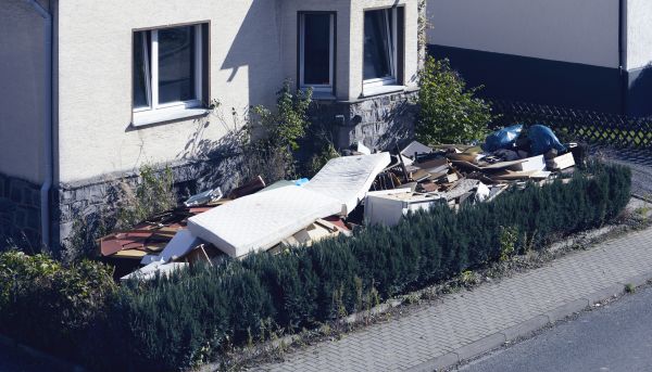 Yard Junk Removal in Sioux City